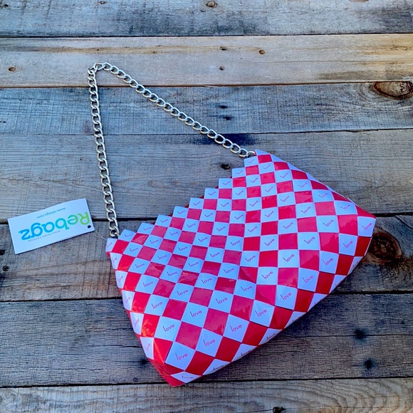 NWT Rebagz Eco Friendly Love Red and White Shoulder Bag - Picture 1 of 16